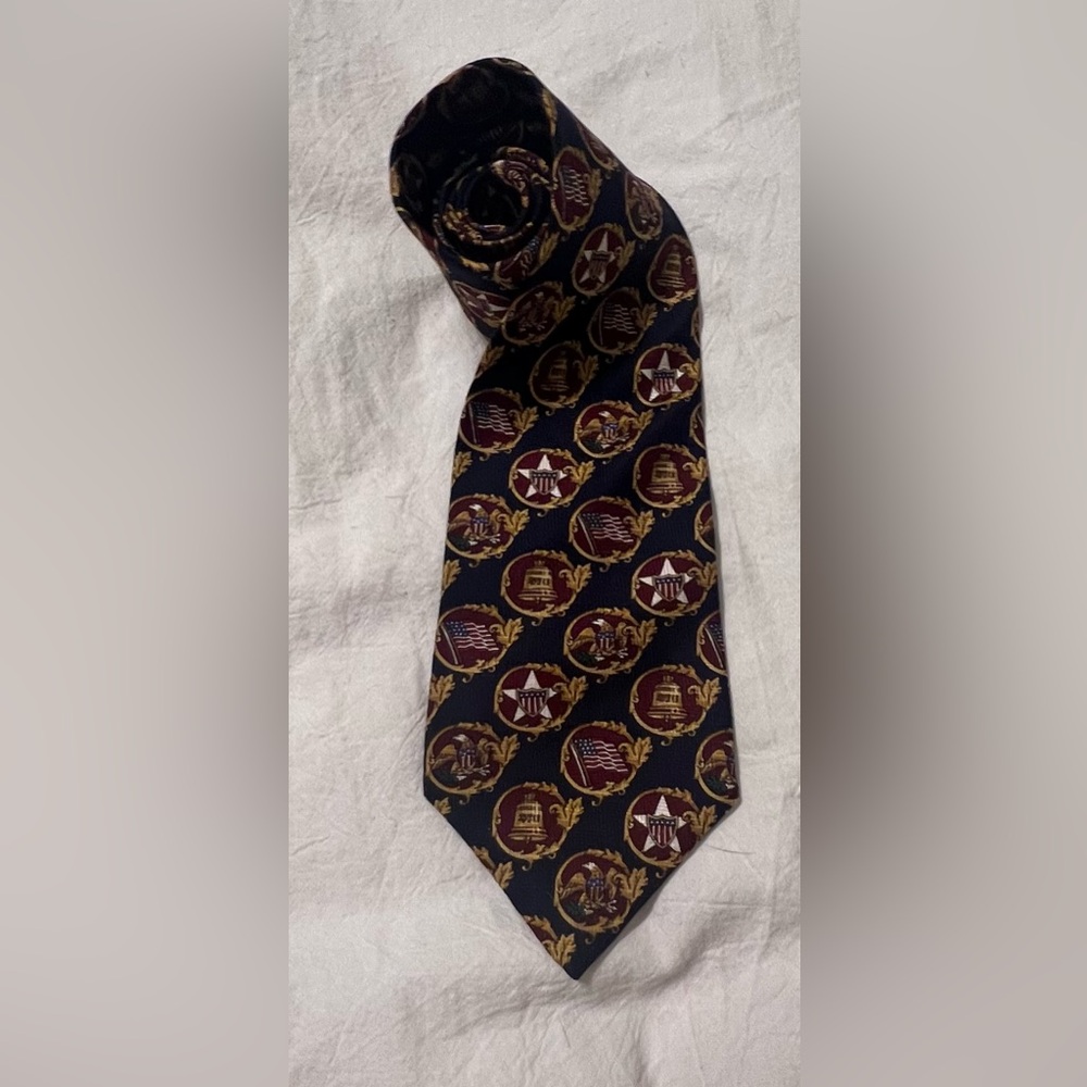 Tommy Hilfiger American Flag Patriot Americana Tie 100% Silk
